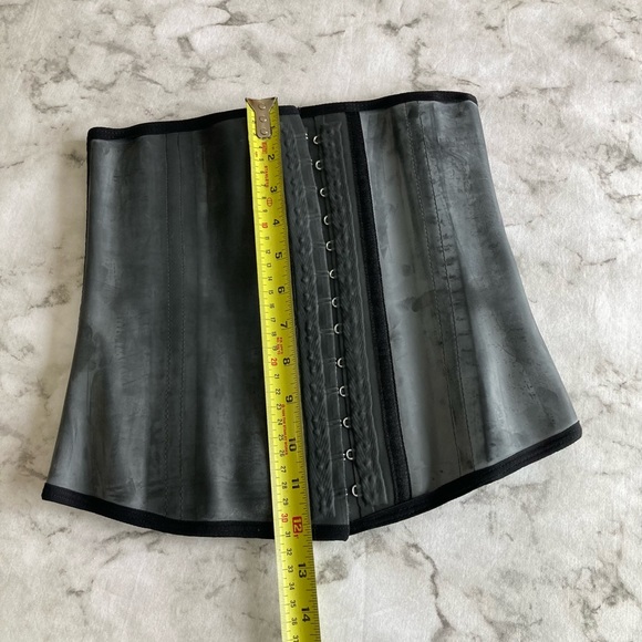 Vero Slim black rubber waist trainer - Picture 3 of 10